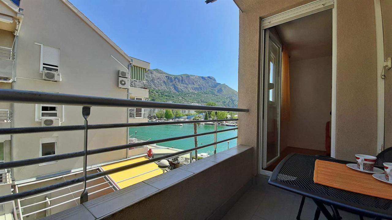 Apartment Jen Omiš Exterior foto