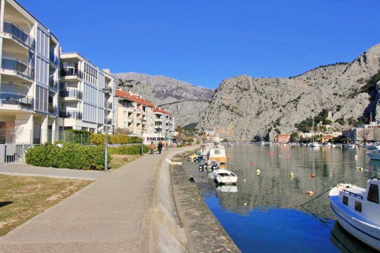 Apartment Jen Omiš Exterior foto